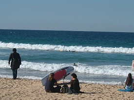 Move to Australia - Hit the Beach